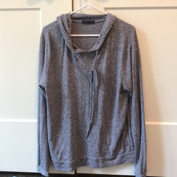 Harlowe & Graham Sweaters - Hoodie